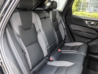 Volvo XC60 B5 Ultimate Dark AWD - SUV/Off-road - Schwarz - Gebrauchtwagen - Bild 4