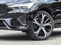 Volvo XC60 B5 Ultimate Dark AWD - SUV/Off-road - Schwarz - Gebrauchtwagen - Bild 5