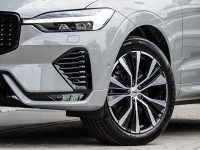 Volvo XC60 B4 - SUV/Off-road - Grau - Gebrauchtwagen - Bild 5