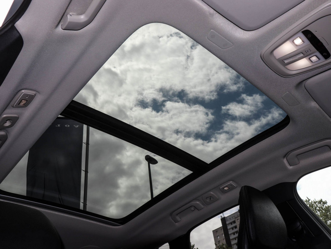 Volvo XC60 B4 - SUV/Off-road - Grau - Gebrauchtwagen - Bild 7