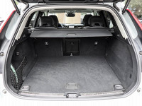 Volvo XC60 B4 - SUV/Off-road - Grau - Gebrauchtwagen - Bild 11