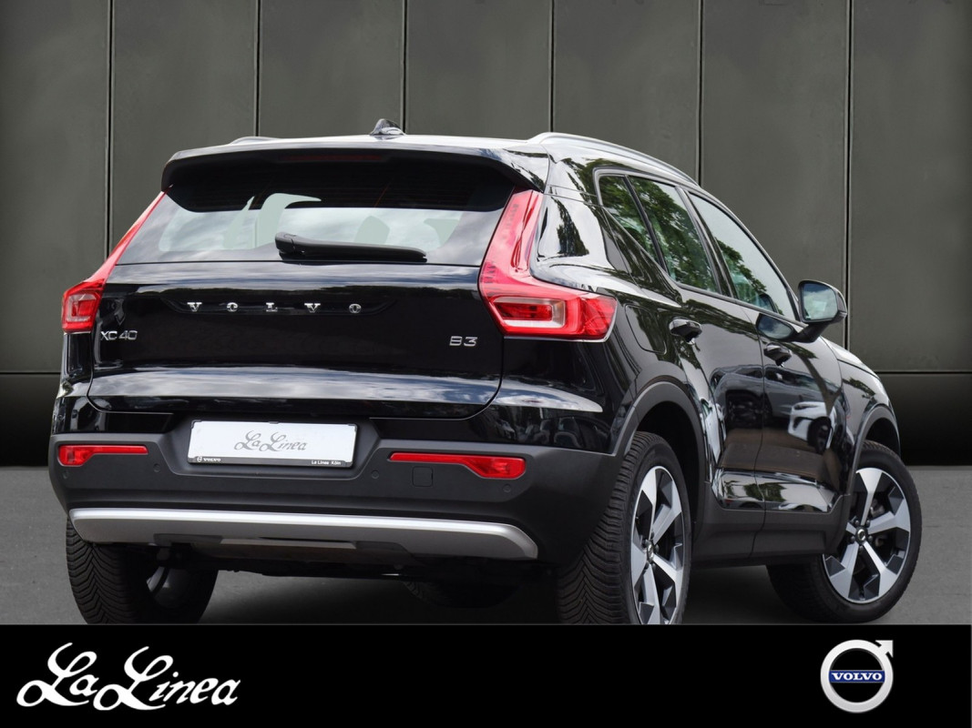 Volvo XC40 B3 (B) - SUV/Off-road - Schwarz - Gebrauchtwagen - Bild 2