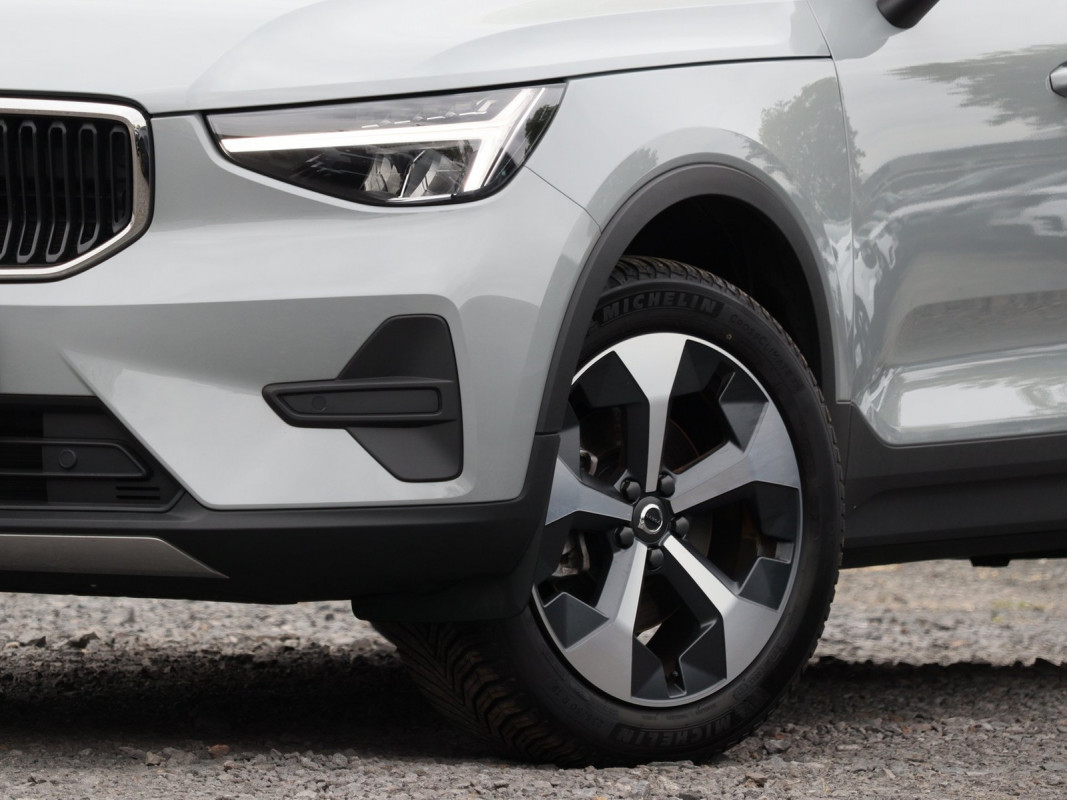 Volvo XC40 B3 Core - SUV/Off-road - Grau - Gebrauchtwagen - Bild 5