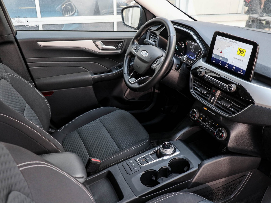 Ford Kuga - SUV/Off-road - Blau - Gebrauchtwagen - Bild 3