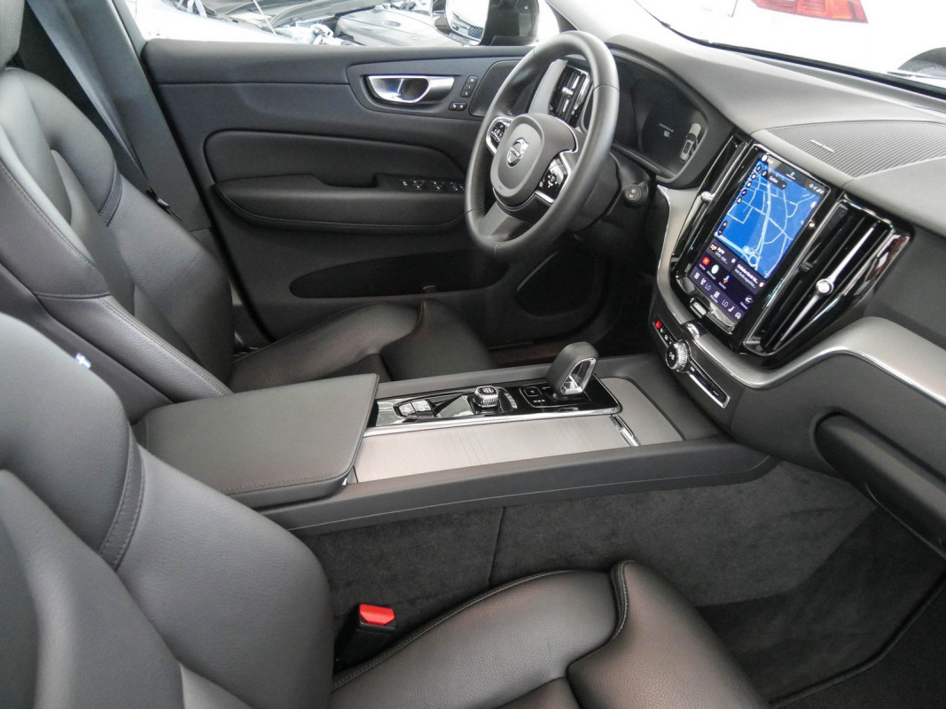 Volvo XC60 - SUV/Off-road - Schwarz - Gebrauchtwagen - Bild 3
