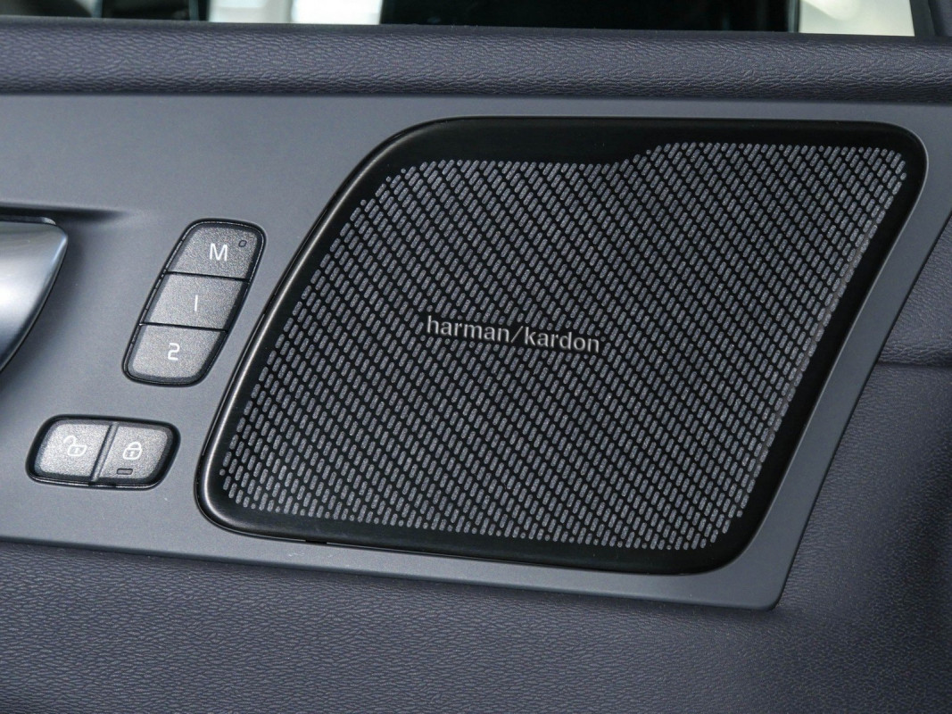 Volvo XC60 - SUV/Off-road - Schwarz - Gebrauchtwagen - Bild 12