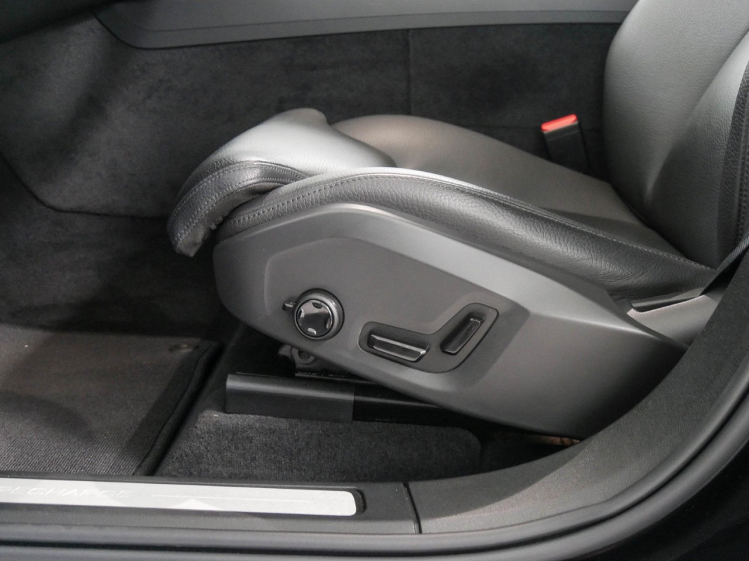 Volvo XC60 - SUV/Off-road - Schwarz - Gebrauchtwagen - Bild 13