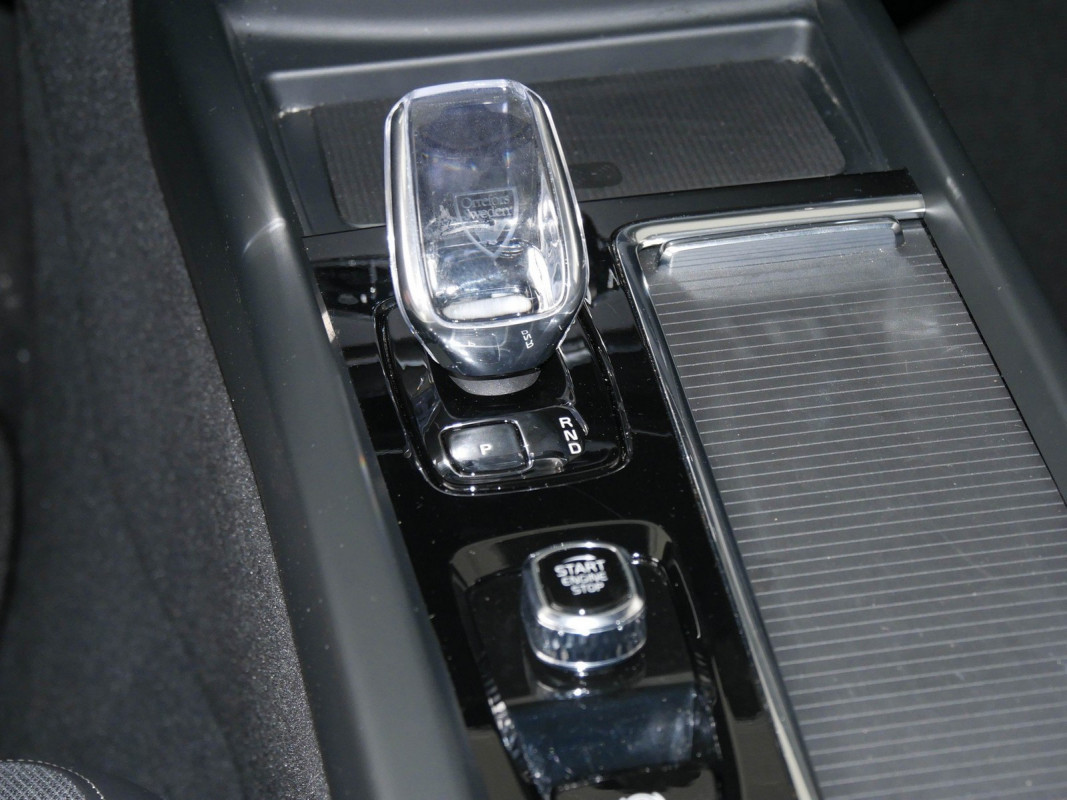 Volvo XC60 - SUV/Off-road - Schwarz - Gebrauchtwagen - Bild 10