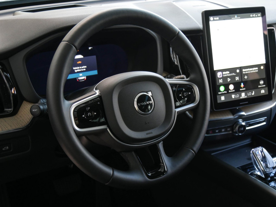 Volvo XC60 - SUV/Off-road - Grau - Gebrauchtwagen - Bild 9