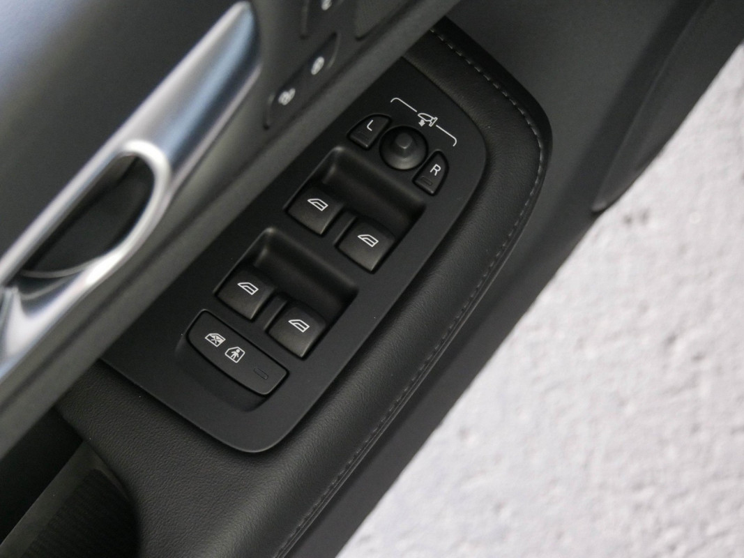 Volvo V60 - Kombi - Blau - Gebrauchtwagen - Bild 13