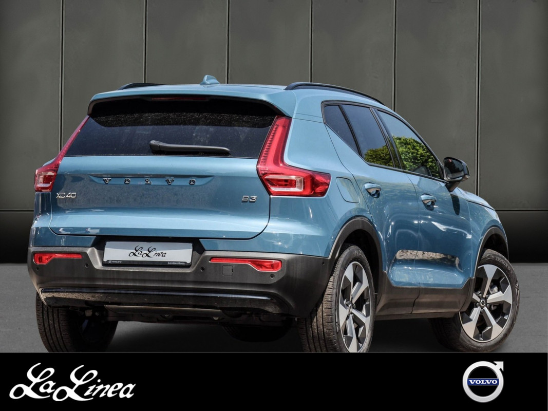 Volvo XC40 B3 - SUV/Off-road - Blau - Gebrauchtwagen - Bild 2