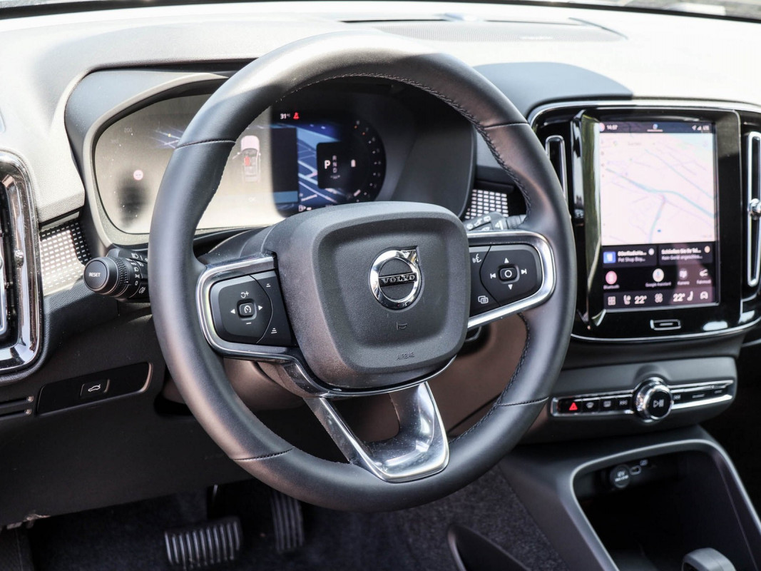 Volvo XC40 B3 - SUV/Off-road - Blau - Gebrauchtwagen - Bild 9
