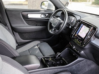 Volvo XC40 T4 - SUV/Off-road - Grau - Gebrauchtwagen - Bild 3