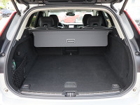 Volvo XC60 B4 Diesel - SUV/Off-road - Grau - Gebrauchtwagen - Bild 10
