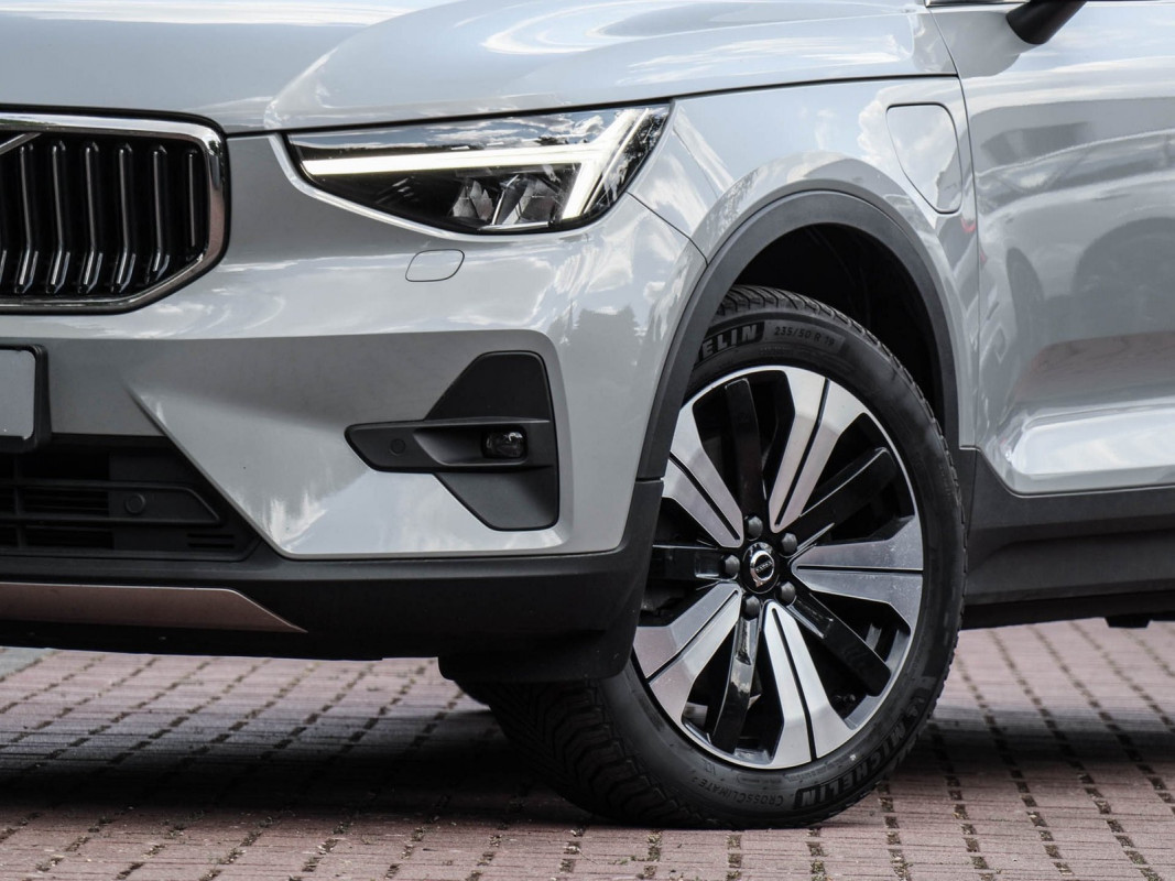 Volvo XC40 T4 - SUV/Off-road - Grau - Gebrauchtwagen - Bild 5