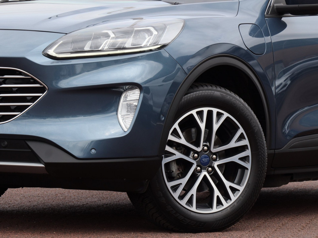 Ford Kuga - SUV/Off-road - Blau - Gebrauchtwagen - Bild 5