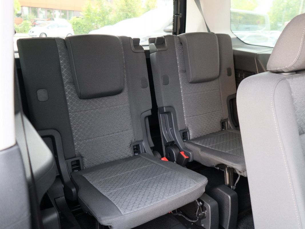 Ford Grand Tourneo Connect - Van/Minibus - Schwarz - Neuwagen - Bild 15