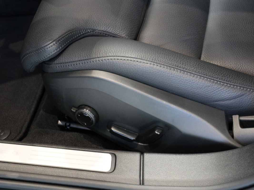 Volvo V60 T8 AWD - Kombi - Grün - Gebrauchtwagen - Bild 12