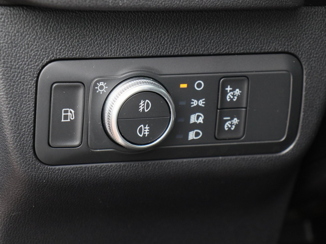 Ford Kuga - SUV/Off-road - Silber - Gebrauchtwagen - Bild 14