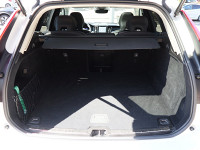 Volvo XC60 B4 (B) Benzin - SUV/Off-road - Weiss - Gebrauchtwagen - Bild 10