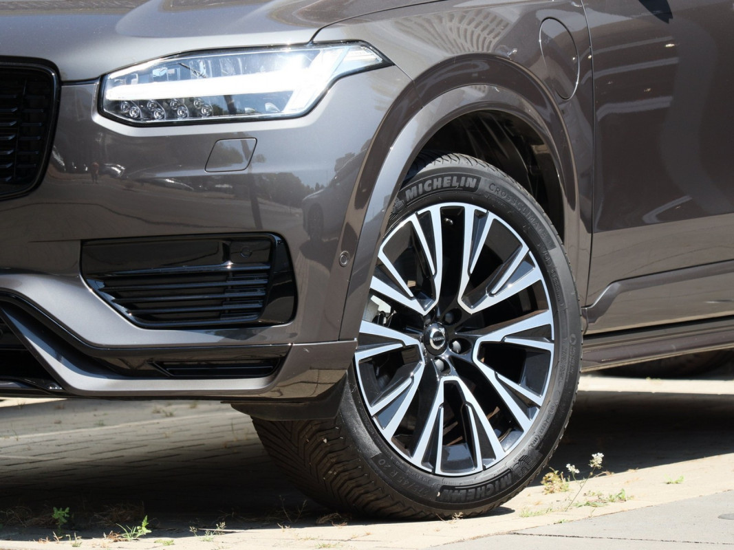 Volvo XC90 T8 AWD Plug-In Hybrid - SUV/Off-road - Grau - Gebrauchtwagen - Bild 5