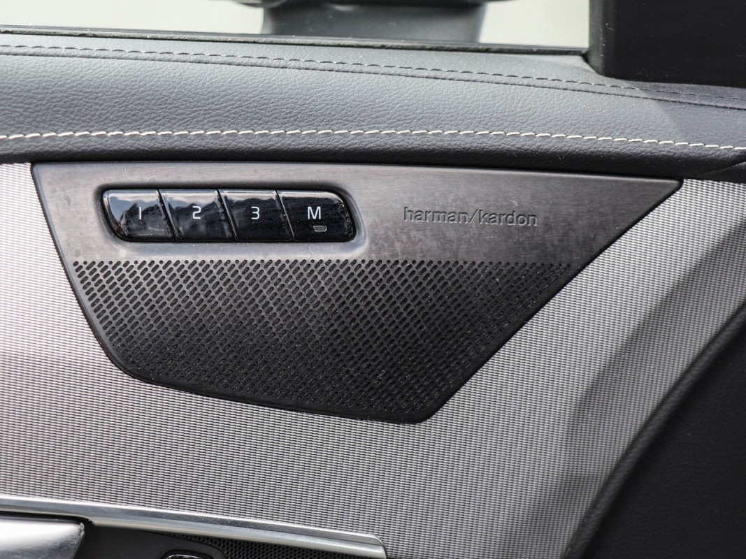 Volvo XC90 R Design Edition Plug-In Hybrid AWD - SUV/Off-road - Grau - Gebrauchtwagen - Bild 15