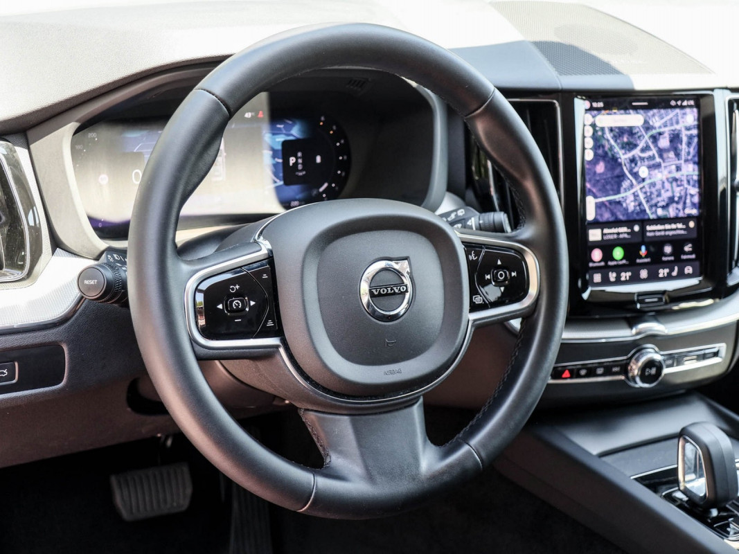Volvo XC60 B4 - SUV/Off-road - Silber - Gebrauchtwagen - Bild 9