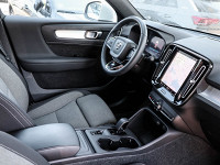 Volvo XC40 B3 - SUV/Off-road - Weiss - Gebrauchtwagen - Bild 3