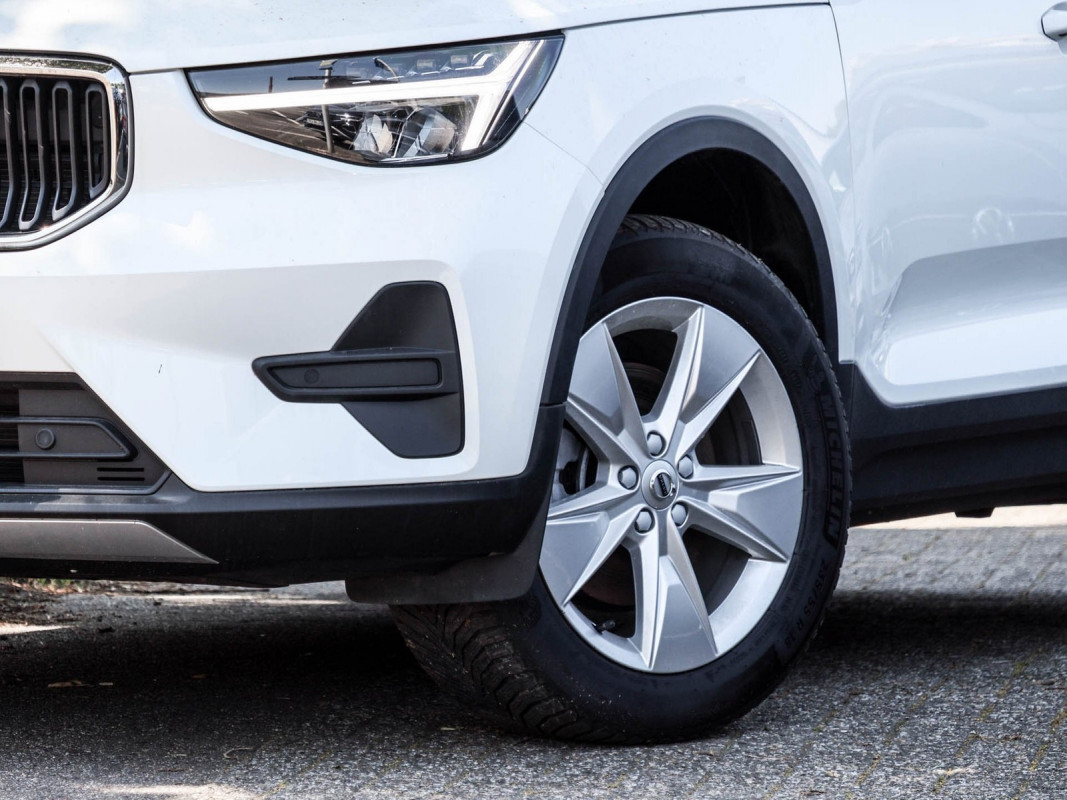 Volvo XC40 B3 - SUV/Off-road - Weiss - Gebrauchtwagen - Bild 5