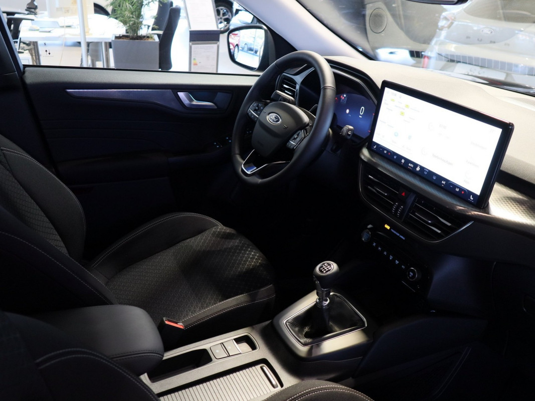 Ford Kuga - SUV/Off-road - Schwarz - Neuwagen - Bild 3