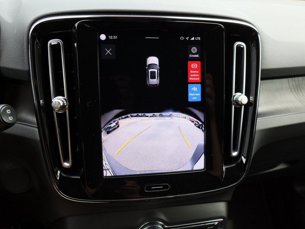 Volvo XC40 Twin Motor AWD - SUV/Off-road - Schwarz - Gebrauchtwagen - Bild 12