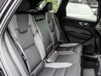 Volvo XC60 T8 Recharge AWD Reskin - SUV/Off-road - Schwarz - Gebrauchtwagen - Bild 4