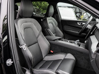 Volvo XC60 T8 Recharge AWD Reskin - SUV/Off-road - Schwarz - Gebrauchtwagen - Bild 6