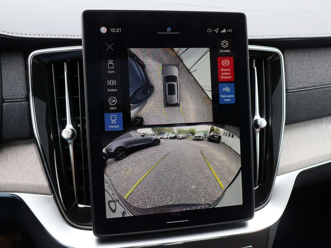 Volvo XC90 Plus Dark Recharge Plug-In Hybrid AWD - SUV/Off-road - Blau - Gebrauchtwagen - Bild 12
