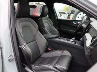 Volvo XC60 B5 Ultra Black Edition AWD - SUV/Off-road - Grau - Gebrauchtwagen - Bild 6