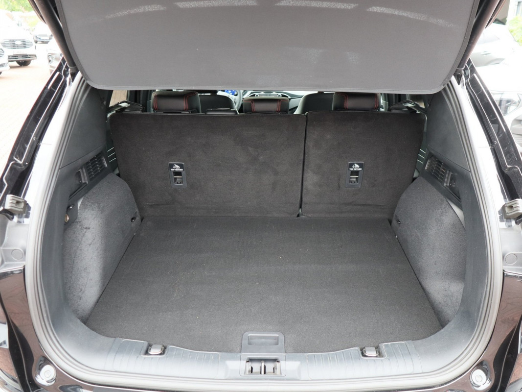 Ford Kuga - SUV/Off-road - Schwarz - Gebrauchtwagen - Bild 12
