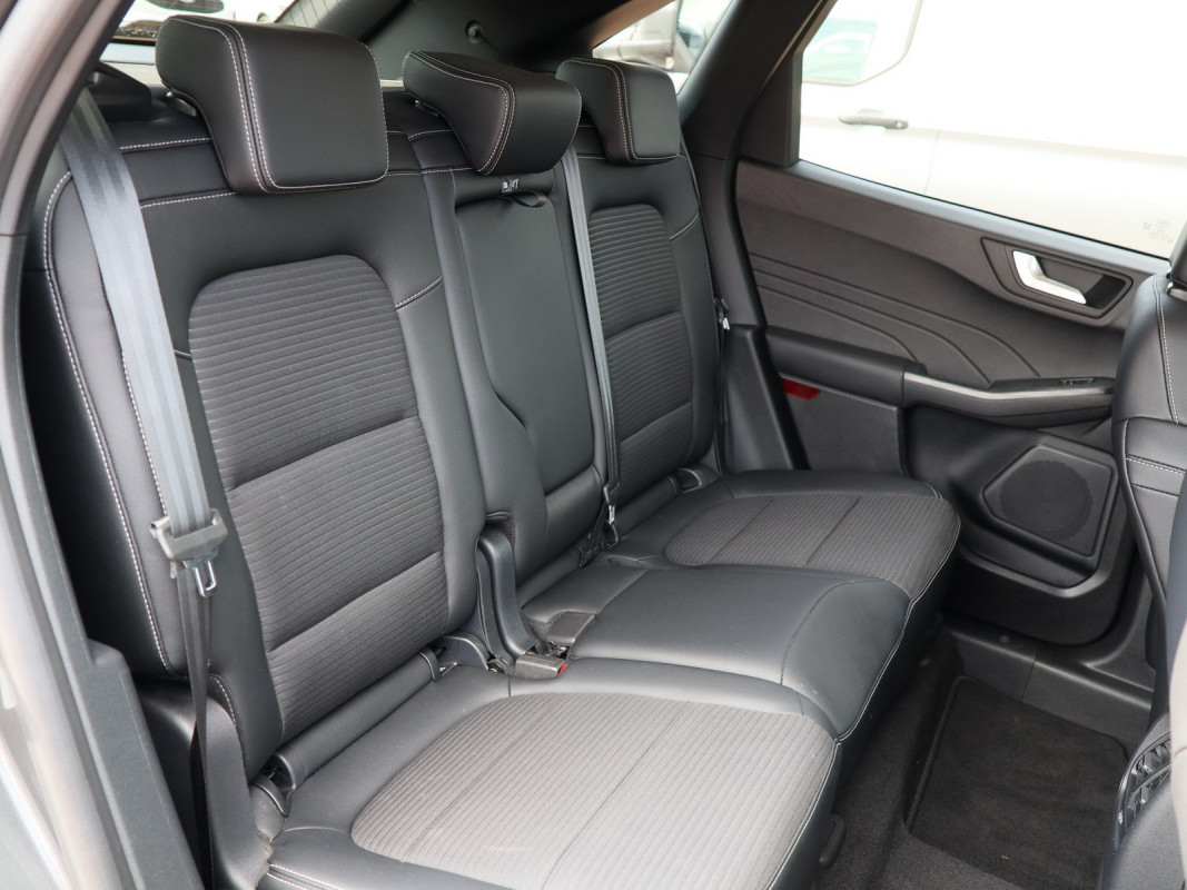 Ford Kuga - SUV/Off-road - Grau - Gebrauchtwagen - Bild 4
