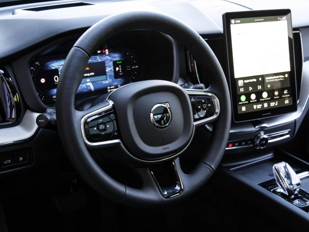 Volvo XC60 - SUV/Off-road - Schwarz - Gebrauchtwagen - Bild 9
