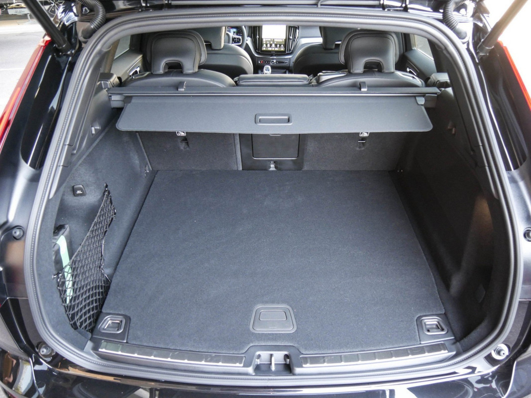 Volvo XC60 - SUV/Off-road - Schwarz - Gebrauchtwagen - Bild 15