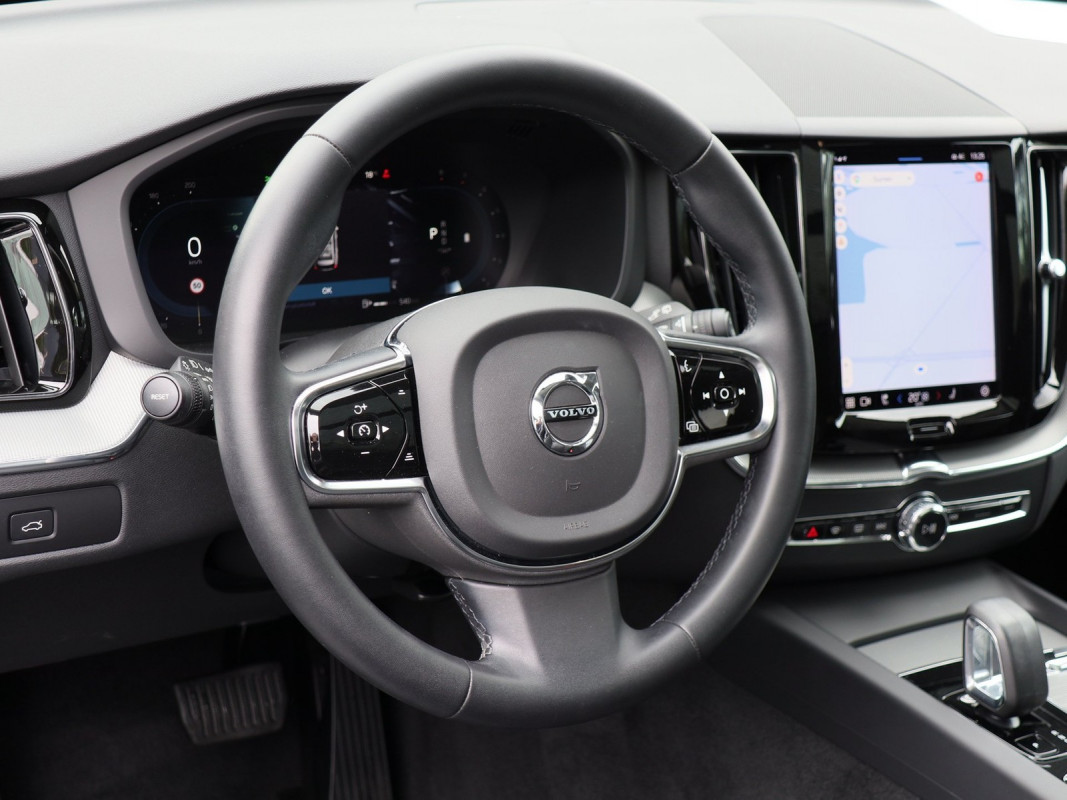 Volvo XC60 B4 (B) - SUV/Off-road - Blau - Gebrauchtwagen - Bild 9