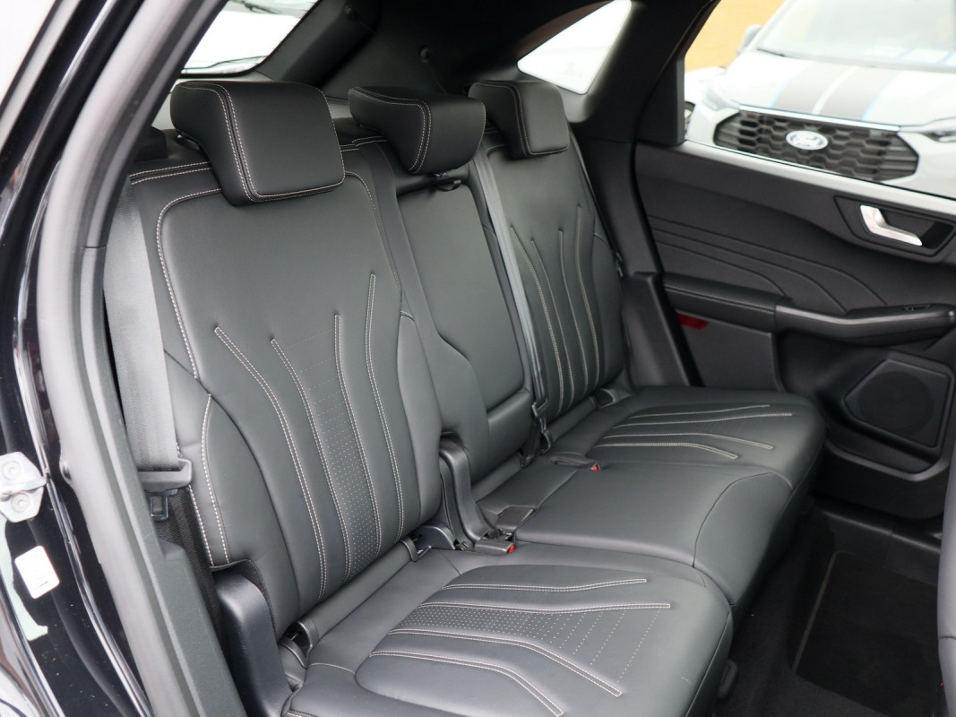 Ford Kuga - SUV/Off-road - Schwarz - Gebrauchtwagen - Bild 4