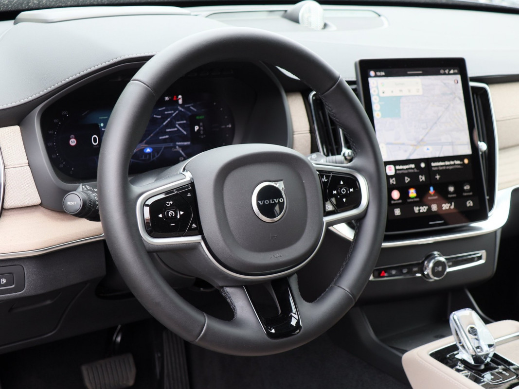 Volvo XC90 T8 AWD - SUV/Off-road - Blau - Gebrauchtwagen - Bild 9