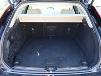 Volvo XC60 T8 AWD - SUV/Off-road - Schwarz - Gebrauchtwagen - Bild 9
