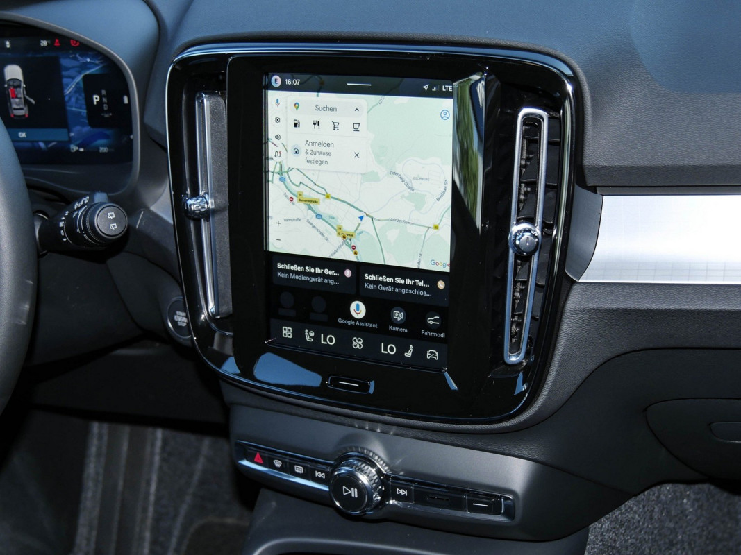 Volvo XC40 - SUV/Off-road - Grau - Gebrauchtwagen - Bild 7
