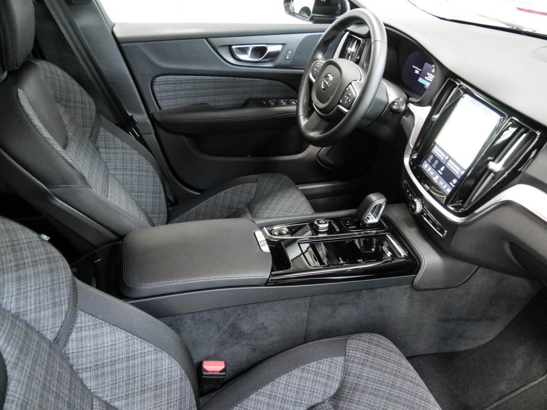 Volvo V60 - Kombi - Schwarz - Gebrauchtwagen - Bild 3