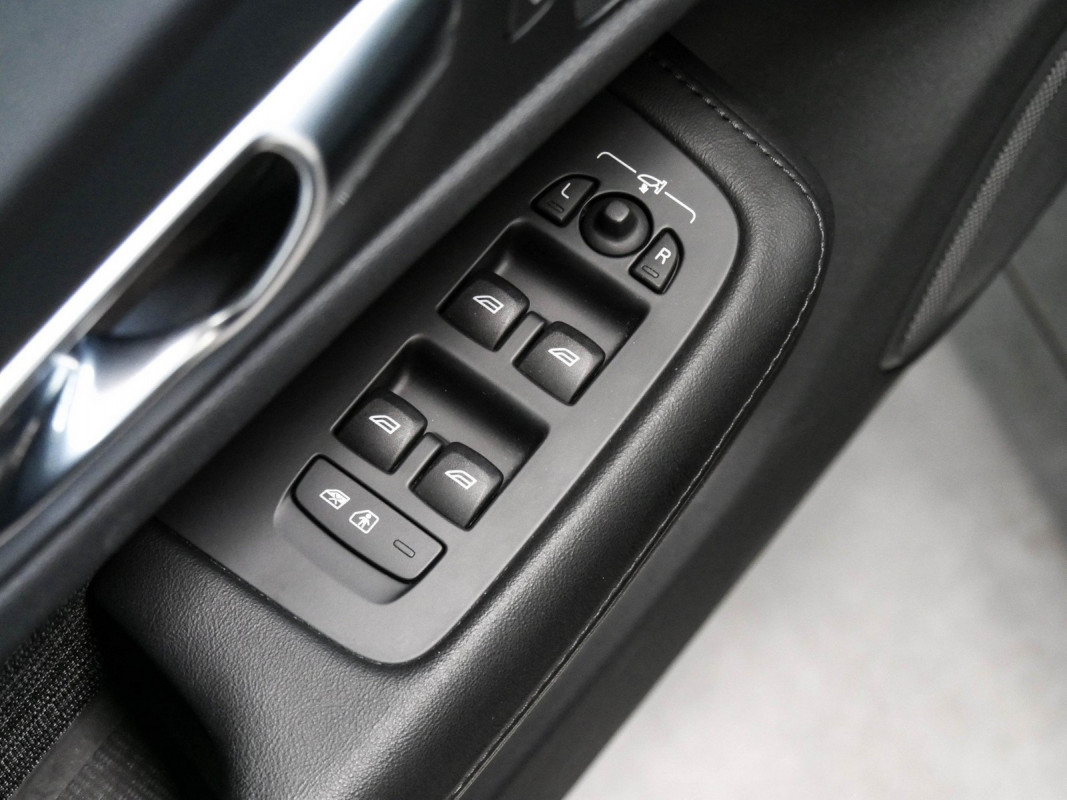 Volvo V60 - Kombi - Schwarz - Gebrauchtwagen - Bild 14