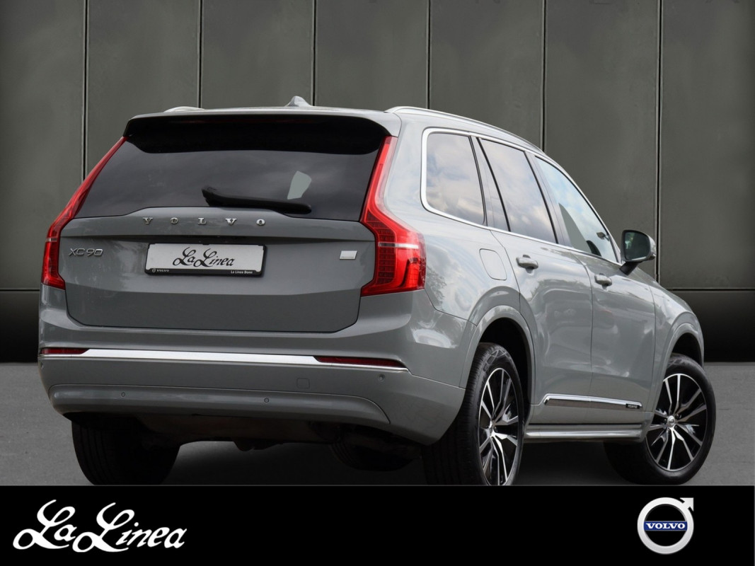 Volvo XC90 T8 Core Recharge Plug-In Hybrid AWD - SUV/Off-road - Grau - Gebrauchtwagen - Bild 2
