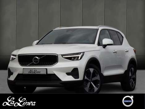 Volvo XC40 B3 Core - SUV/Off-road - Weiss - Gebrauchtwagen - Bild 1