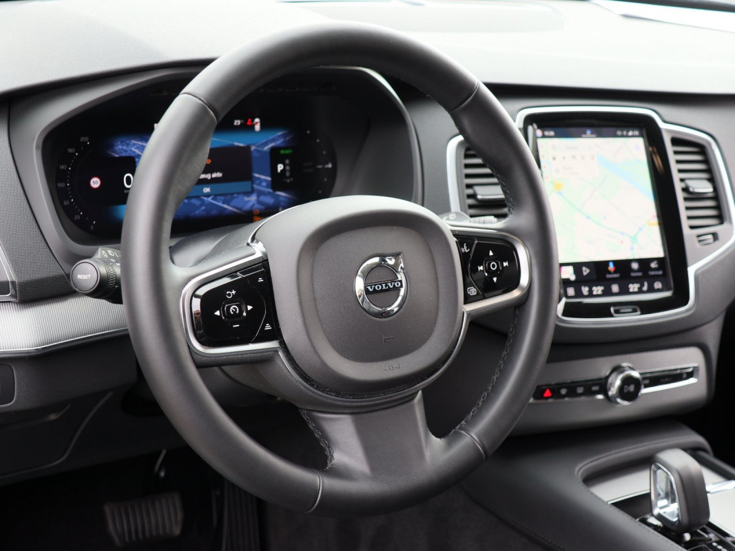 Volvo XC90 T8 Core Recharge Plug-In Hybrid AWD - SUV/Off-road - Grau - Gebrauchtwagen - Bild 9