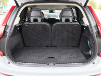 Volvo XC90 T8 Core Recharge Plug-In Hybrid AWD - SUV/Off-road - Grau - Gebrauchtwagen - Bild 11